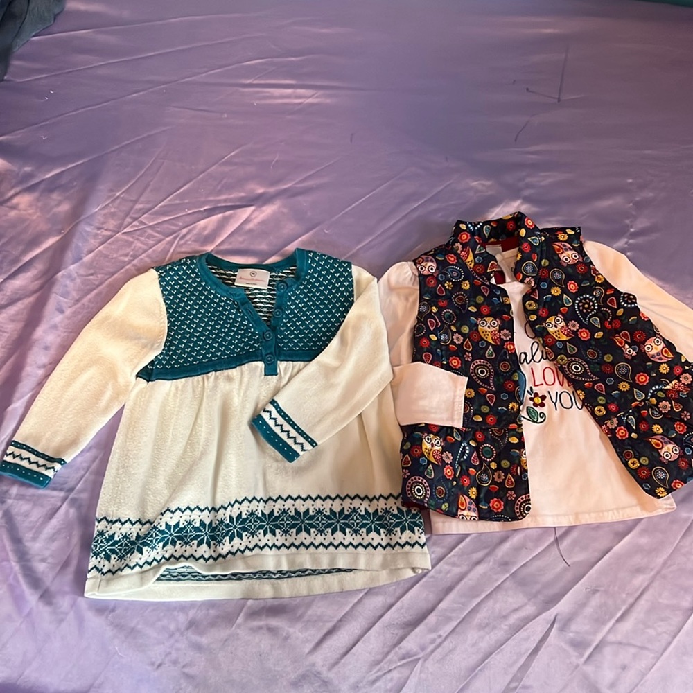 Girl winter tops, 2T, great condition